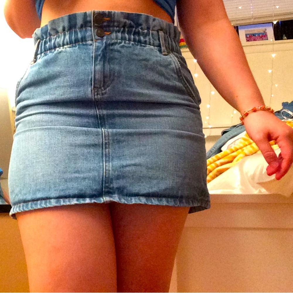 Benetton like new denim light blue skirt small